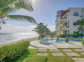 Luxury beachfront Playa Ventosa Condo